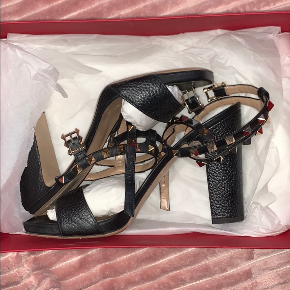 ‼️SOLD‼️Valentino Sandals